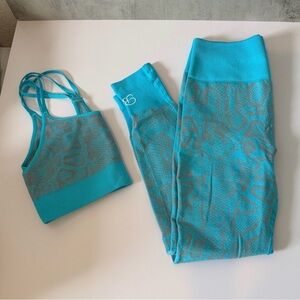 Turquoise Sports Bra and Leggings Set